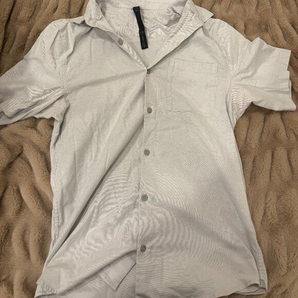 lululemon men's short sleeve button up size small - Picture 1 of 3